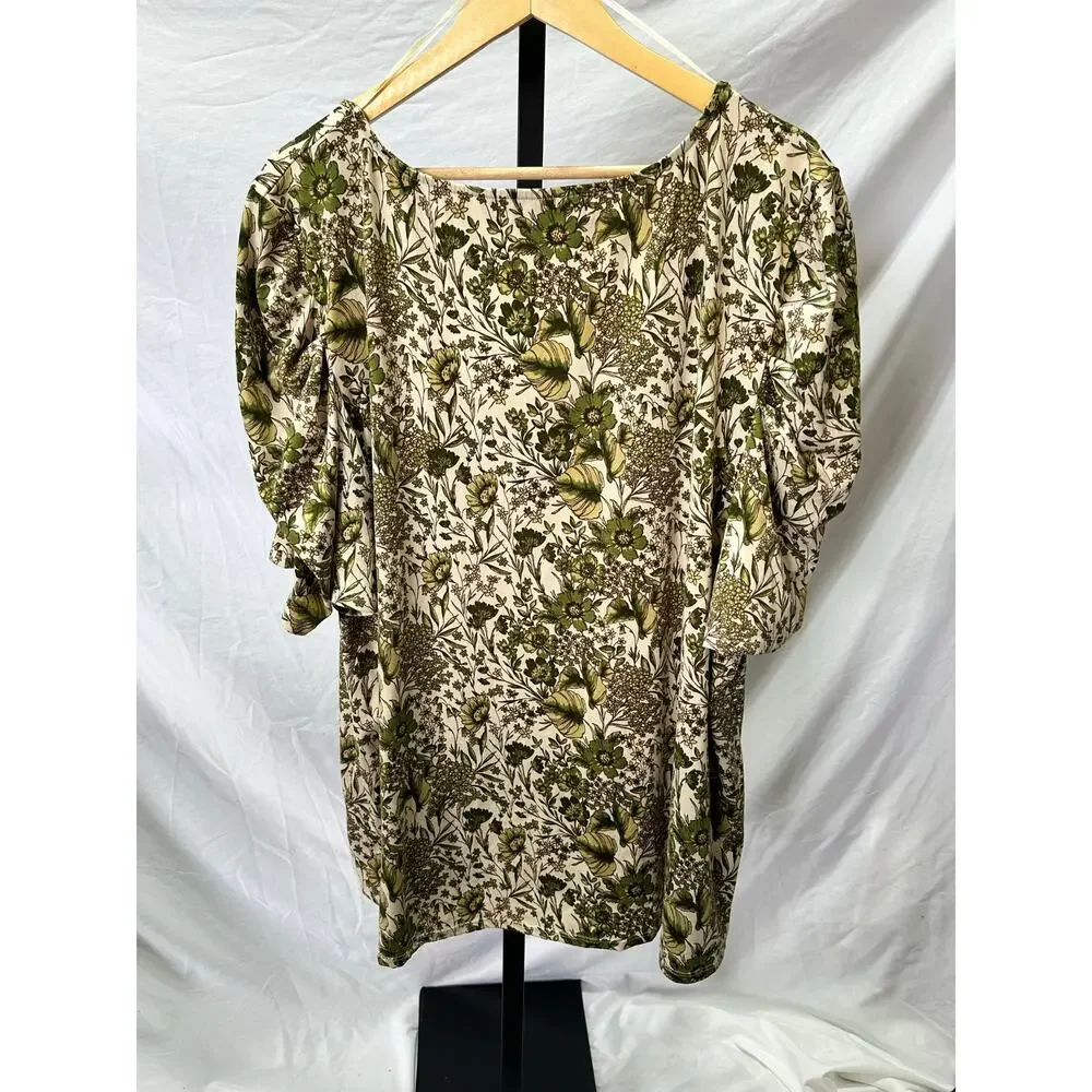 Socialite Curve Boho Floral Green Relaxed Top Size 4X Cottagecore - Picture 4 of 6